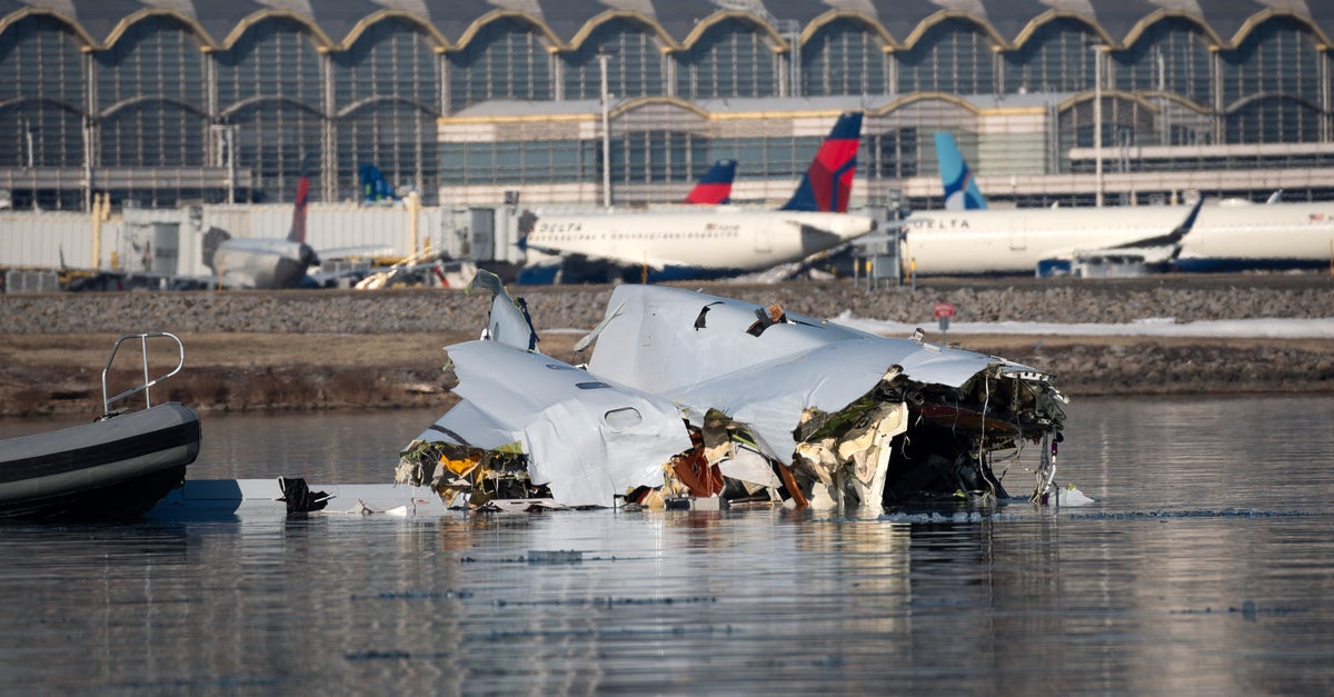 NextImg:New Videos More Clearly Show Helicopter Colliding With Passenger Plane