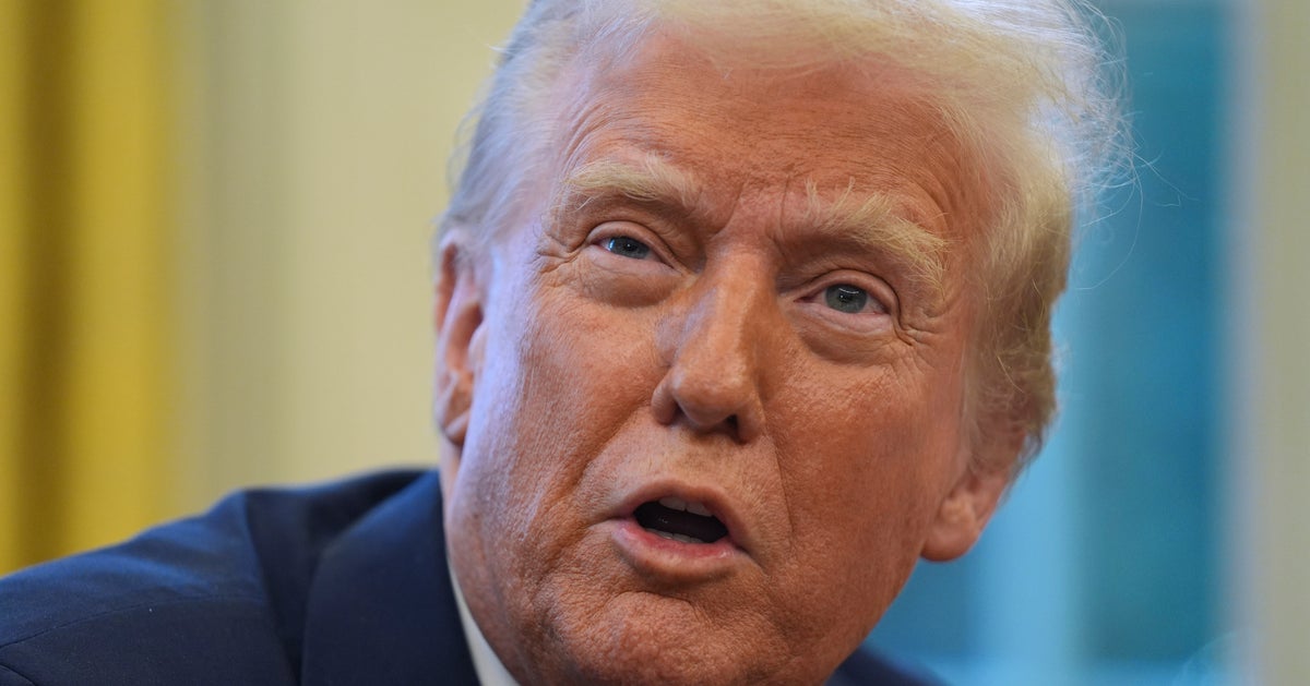 NextImg:Trump Puts Tariffs On Canada, Mexico And China, Spurring Trade War As North American Allies Respond