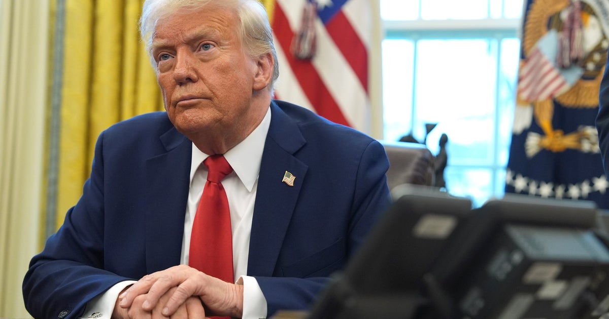 NextImg:Trump Agrees To Pause Tariffs On Mexico, Canada For 30 Days