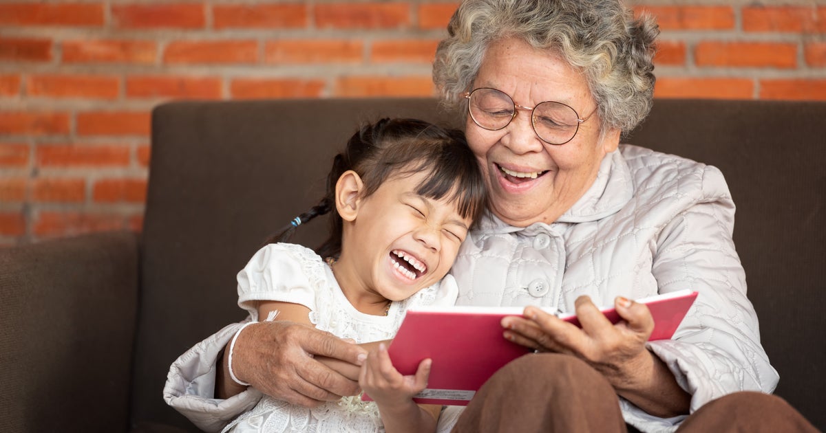 12 Grandparent Memory Books That Make Great Keepsakes