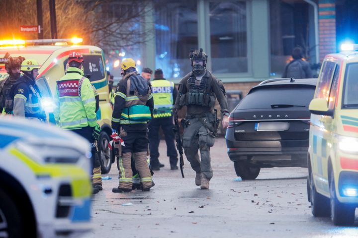 Members of the emergengy services and Police special forces work at the scene of the Risbergska School in Orebro, Sweden, on February 4, 2025, following reports of a serious violent crime. (Photo by KICKI NILSSON/TT News Agency/AFP via Getty Images)