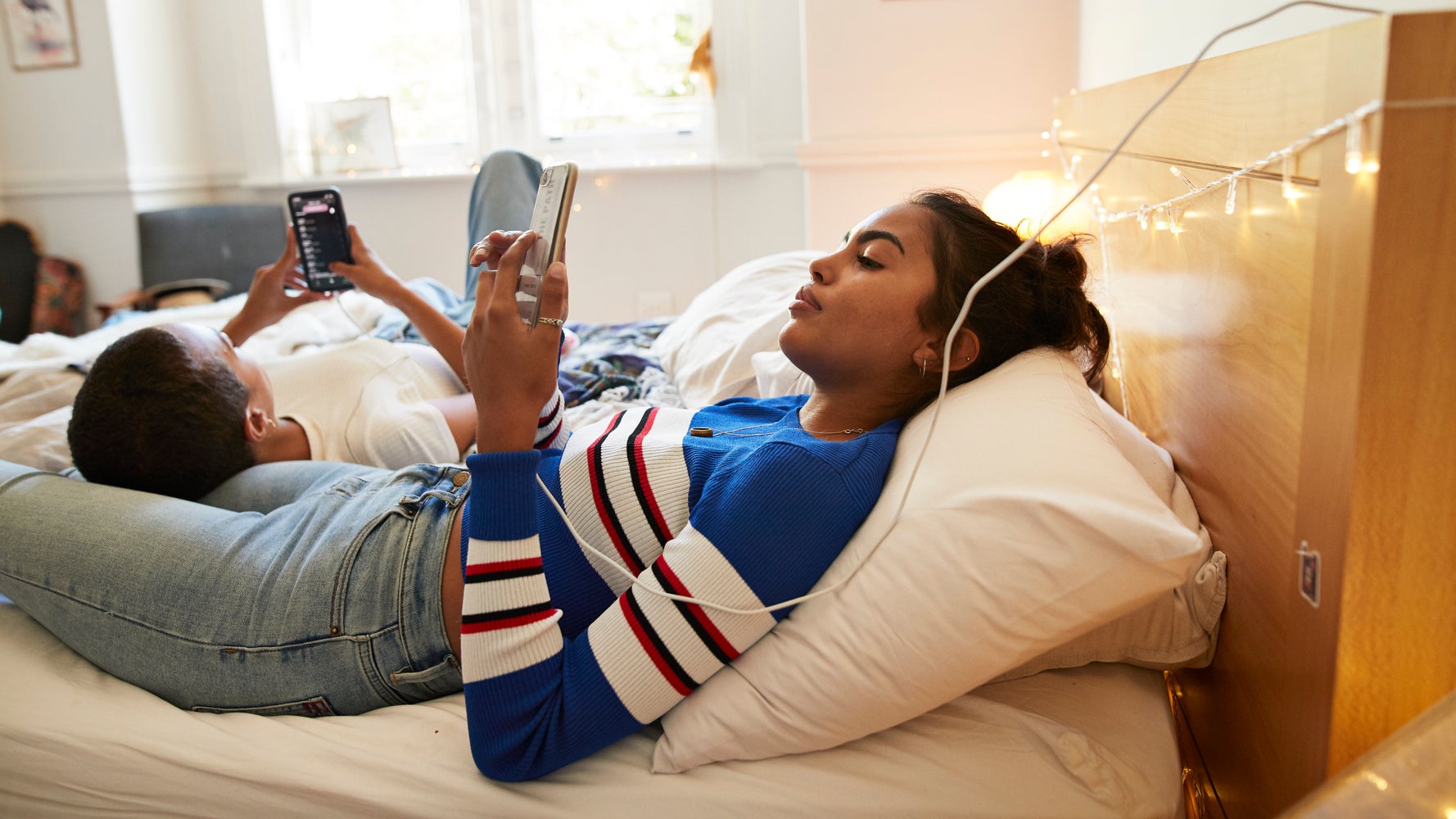 Phone Battery Longevity: Why Charging to 100% Overnight May Harm Your Device