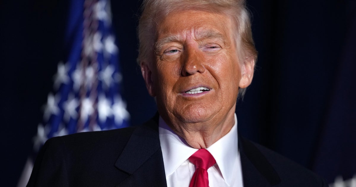 NextImg:Trump Compares D.C. Plane Crash Tragedy To Golf Driving Range