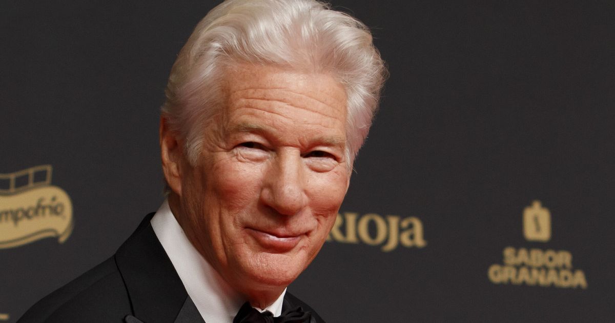 Richard Gere Delivers 'Dark' Warning About 'Thug' Trump As Awards Speech Takes A Turn