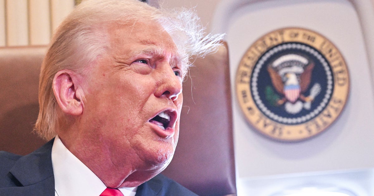 NextImg:Trump Claims The Jan. 6 Cop-Assaulters He Pardoned Were The Ones Assaulted