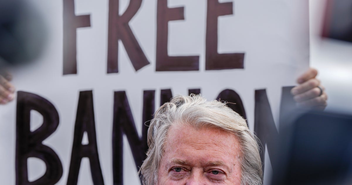 NextImg:Steve Bannon To Plead Guilty In Border Fraud Case To Avoid Prison Time: Report