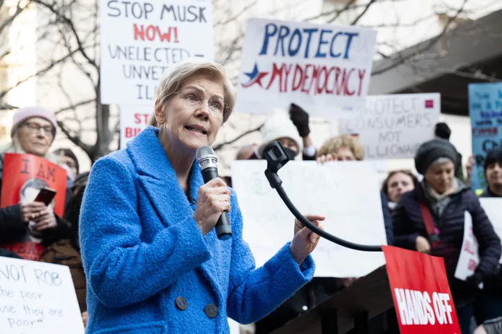 Sen. Elizabeth Warren is among the Democrats who plan to bring fired federal employees to Trump's address to Congress.