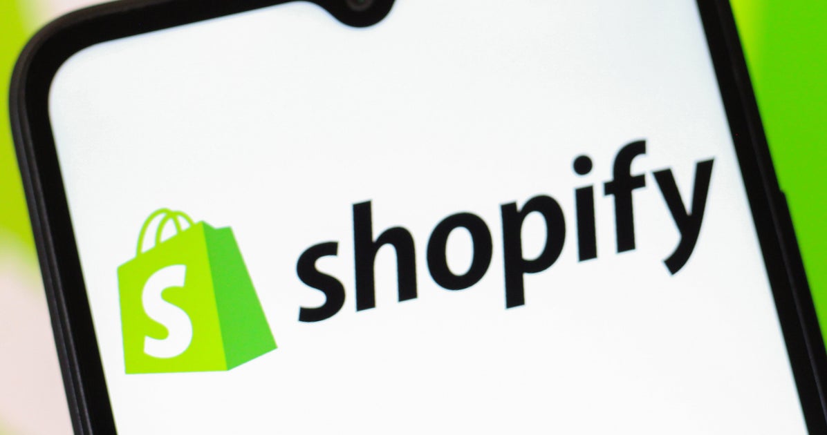 NextImg:Shopify Removes Ye Website That Sold Swastika Shirts