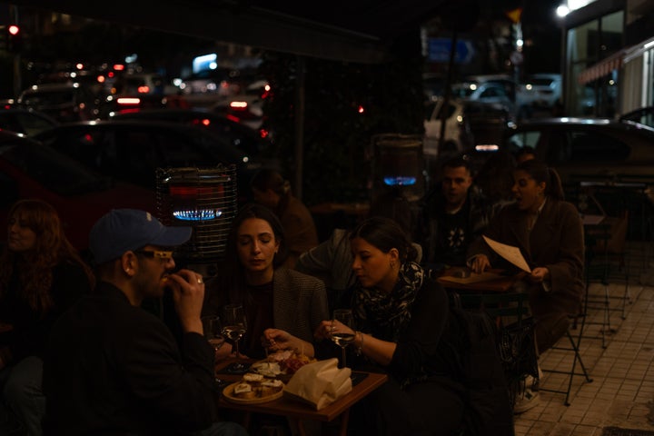 Η νέα αυθεντική spitzeria στο Παγκράτι, ο Προφήτης