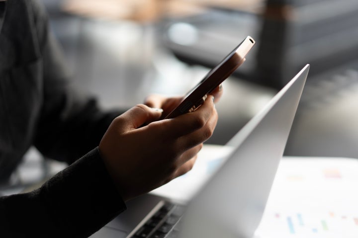 People across the U.S. are reporting receiving text messages requesting money for unpaid toll balances. Officials are warning that it's probably a scam.