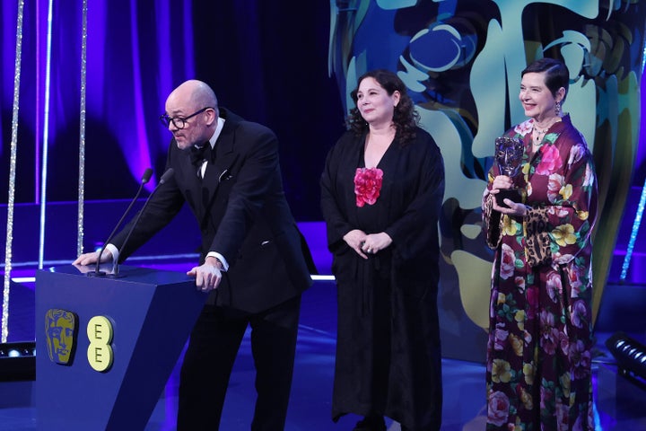 "Conclave" director Edward Berger is joined by producer Tessa Ross and actor Isabella Rossellini as he accepts a BAFTA.