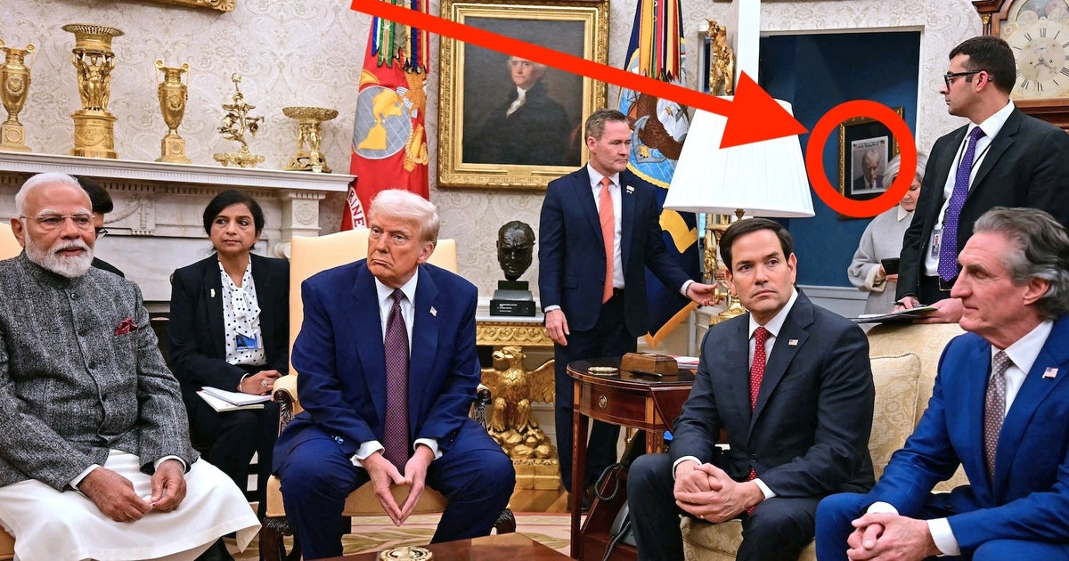NextImg:1 Of Trump’s Most Infamous Photos Is Now Hanging Outside The Oval Office