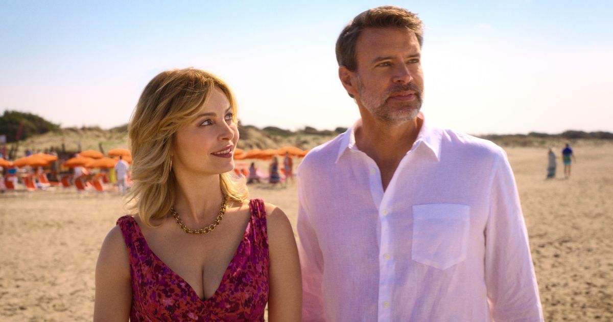 This New Rom-Com Is The Top Movie On Netflix Right Now