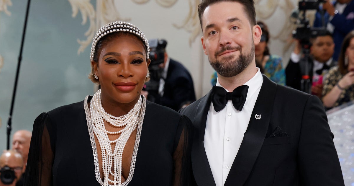NextImg:Serena Williams Is Unbothered By The Backlash Following Her Viral Super Bowl Moment