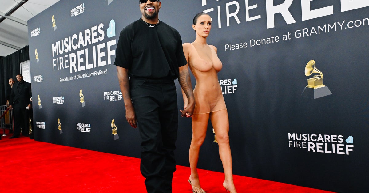 NextImg:We Asked Kink Experts What They Think Of Kanye West And Bianca Censori's Public Nudity
