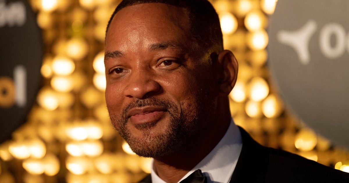NextImg:Will Smith Shares Eerie Fact About 2 Celebrity Deaths: 'I Don't Even Want To Say This'