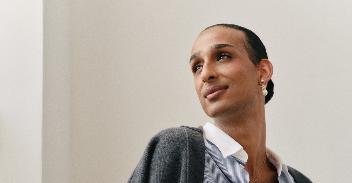 NextImg:Showing Up Gorgeous and Unbothered Is Its Own Act Of Resistance