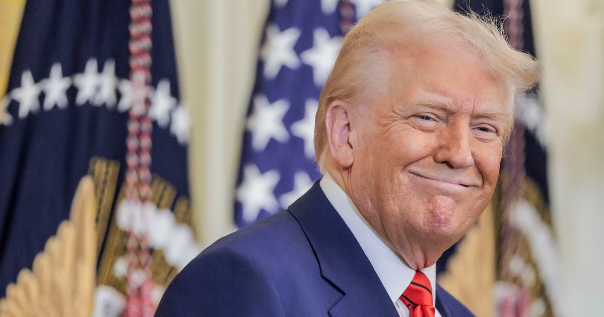 NextImg:‘We’re Sitting Ducks’: Abortion Providers Brace For Violence After Trump Limits Clinic Protections