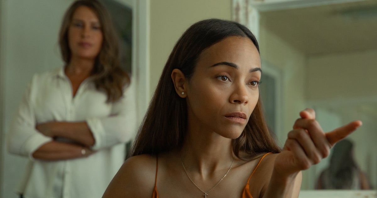 NextImg:This Netflix Star Was Basically Erased From Her Own Movie At The SAG Awards