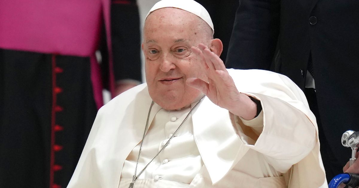 NextImg:Pope Remains Hospitalized After Early Stages Of Kidney Insufficiency Detected