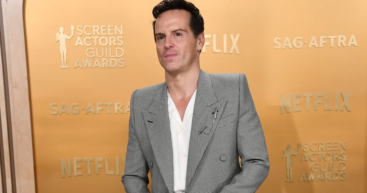 'It Was Grisly': Andrew Scott Gets Graphic About Why He Left The 2020 SAG Awards In An Ambulance