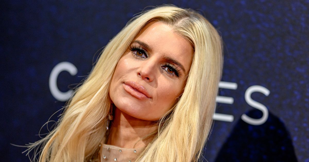 NextImg:Jessica Simpson Reveals The Surprising Change She Saw In Herself After Giving Up Alcohol