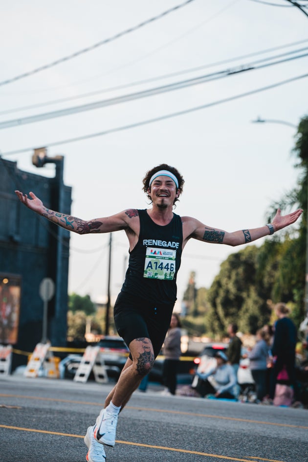 ロサンゼルスマラソンを走るカラミアさん