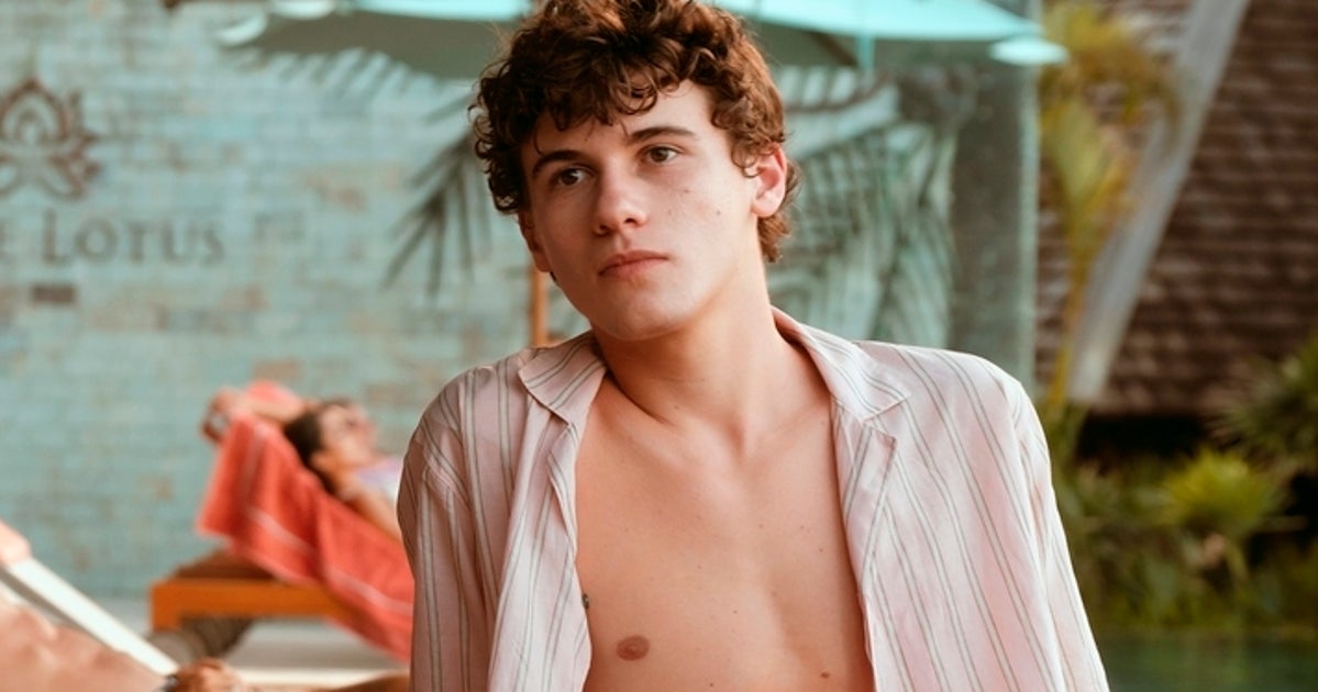 The White Lotus Star Sam Nivola Has Seriously Famous Parents | HuffPost