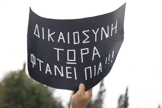 Εκατοντάδες διαδηλώσεις σε όλο τον κόσμο για την τραγωδία των Τεμπών.