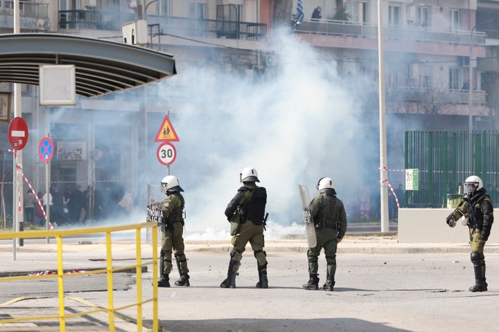 ΕΠΕΙΣΟΔΙΑ ΜΕΤΑ ΤΟ ΤΕΛΟΣ ΤΗΣ ΑΠΕΡΓΙΑΚΗΣ ΣΥΓΚΕΝΤΡΩΣΗΣ ΣΤΗΝ ΘΕΣΣΑΛΟΝΙΚΗ ΓΙΑ ΤΗΝ ΣΥΜΠΛΗΡΩΣΗ ΔΥΟ ΧΡΟΝΩΝ ΑΠΟ ΤΟ ΣΙΔΗΡΟΔΡΟΜΙΚΟ ΔΥΣΤΥΧΗΜΑ ΤΩΝ ΤΕΜΠΩΝ