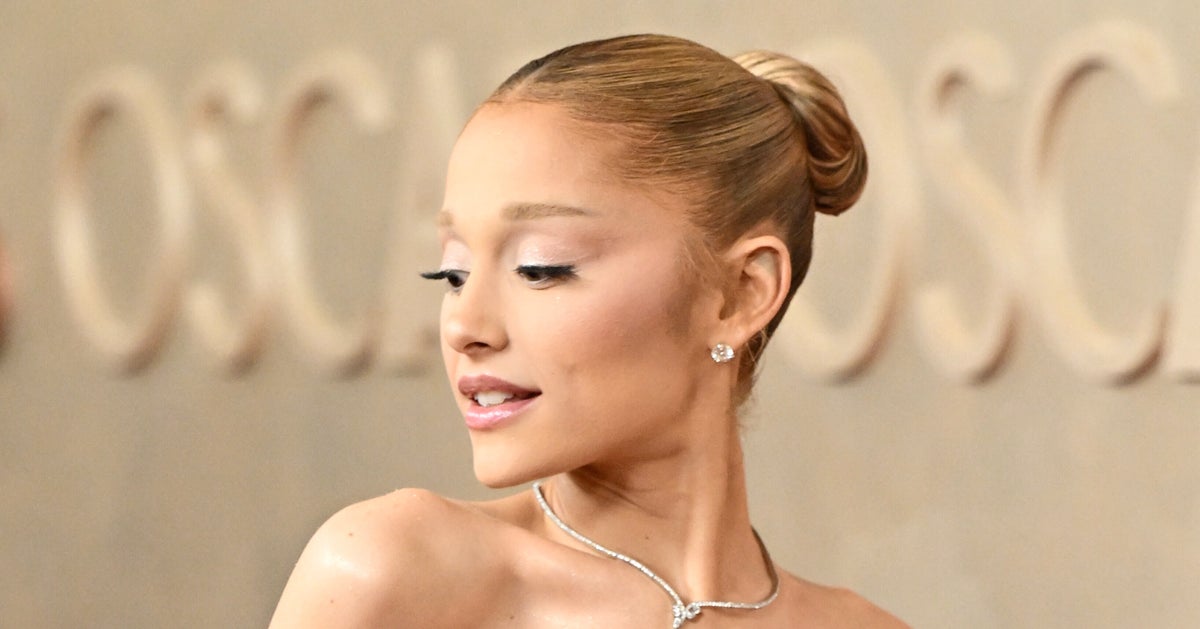 NextImg:Ariana Grande Defies Gravity In Stunning Oscars Gown That Appears To Float