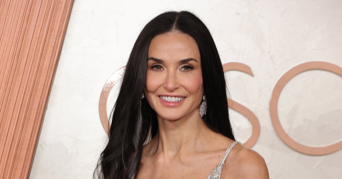 NextImg:Demi Moore Oozes Silver Screen Star In Glamorous Oscars Look