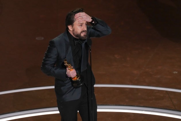 Kieran Culkin accepting his award during Sunday night's Oscars ceremony