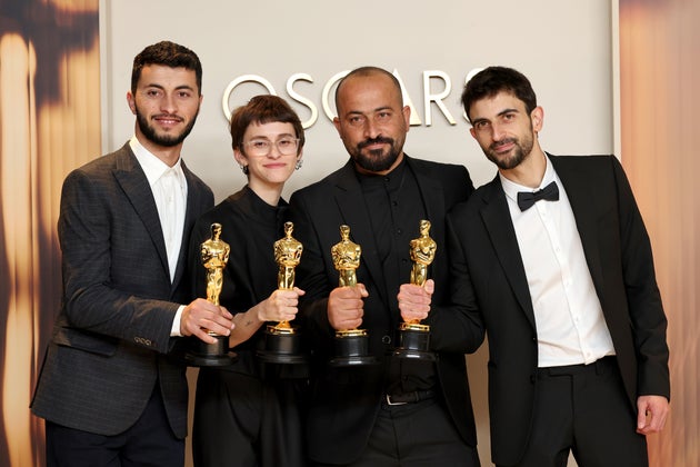 「ノー・アザー・ランド 故郷は他にない」で監督を務めたバーセル・アドラー、ラヘル・ショール、ハムダーン・バラール、ユバル・アブラハーム