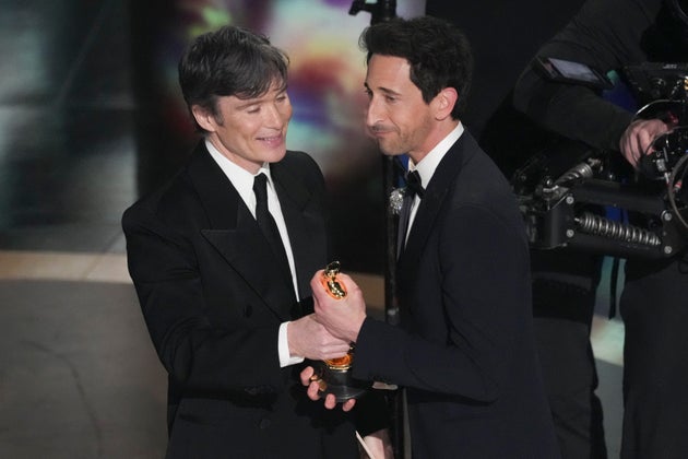 Cillian Murphy presented Adrien Brody with his Oscar for The Brutalist