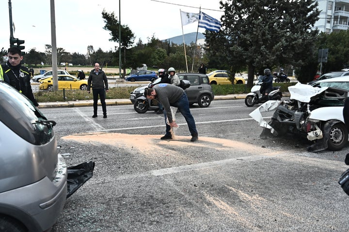 Σοβαρό τροχαίο το μεσημέρι της Καθαράς Δευτέρας στη λεωφόρο Κατεχάκη με 2 νεκρούς και 4 τρυματίες. Καθαρή Δευτέρα 3 Μαρτίου 2025 (ΚΩΣΤΑΣ ΤΖΟΥΜΑΣ / EUROKINISSI)