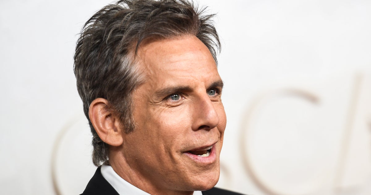 NextImg:Even The Oscars Couldn't Keep Ben Stiller's Eyes Off The Knicks Game