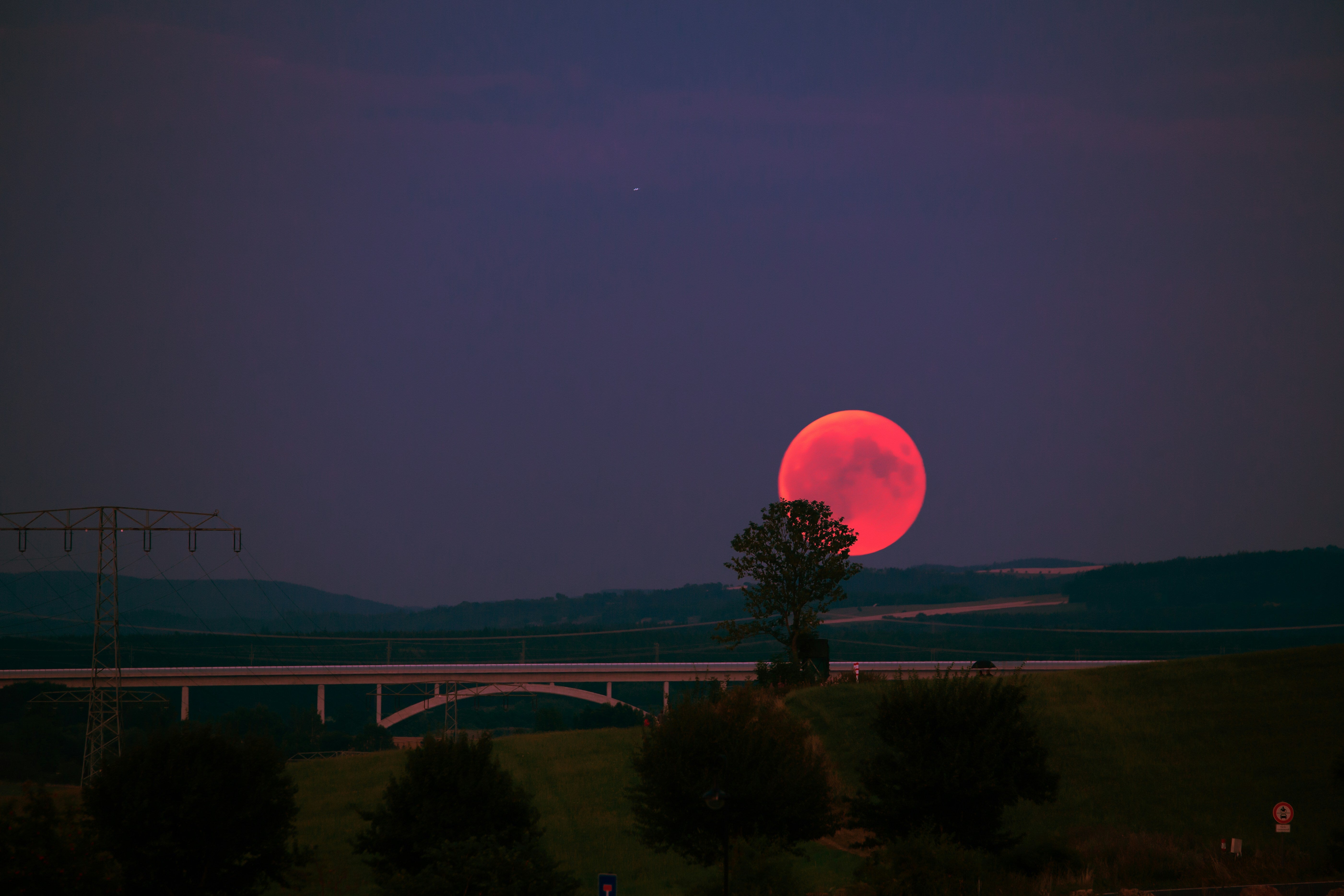 How To See The Blood Moon Lunar Eclipse This Month