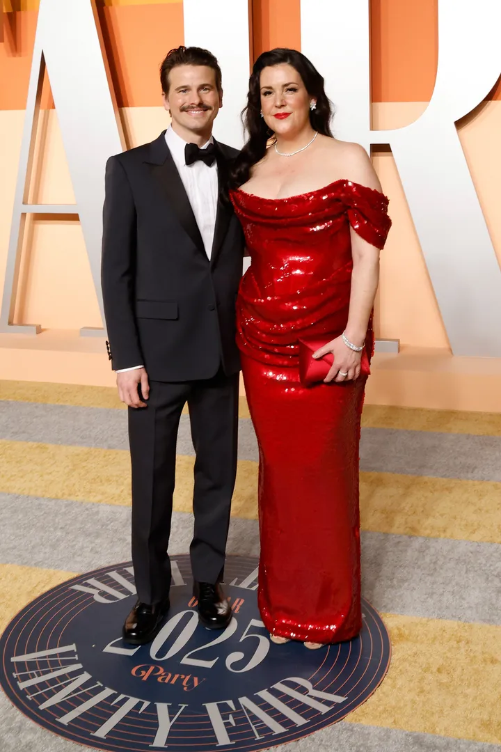 Jason Ritter and Lynskey at the 2025 Vanity Fair Oscar Party red carpet together.