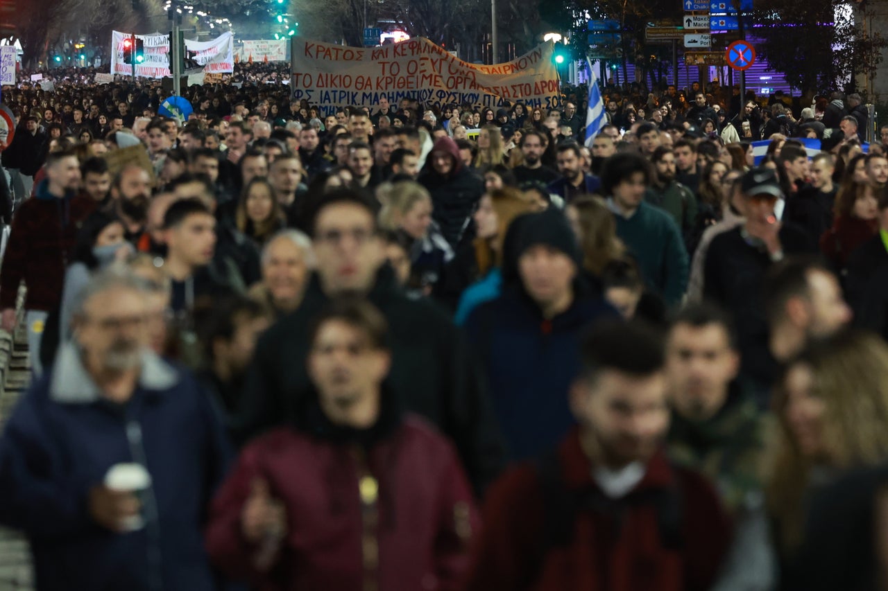 Συλλαλητήριο στην Θεσσαλονίκη για το σιδηροδρομικό δυστύχημα των Τεμπών, από εργατικά σωματεία και συνδικάτα, φοιτητικούς συλλόγους, μέλη της εξωκοινοβουλευτικής αριστεράς και του ευρύτερου αντιεξουσιαστικού χώρου, Τετάρτη 5 Μαρτίου 2025. (ΡΑΦΑΗΛ ΓΕΩΡΓΙΑΔΗΣ/EUROKINISSI)