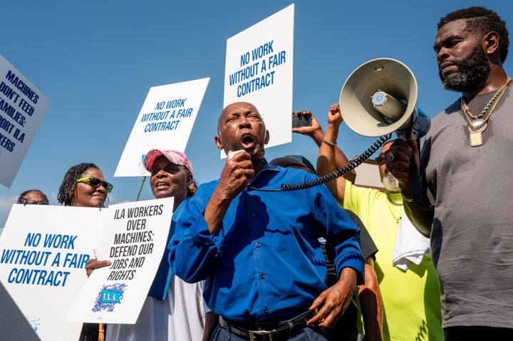 Former Houston Mayor, Sylvester Turner rallies with dockworkers during a strike outside of the Port of Houston Authority on October 01, 2024 in Houston, Texas. (Photo by Brandon Bell/Getty Images)