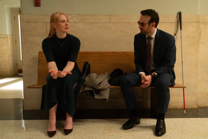 Ντέμπορα Αν Γολ και Τσάρλι Κοξ στη σειρά «Daredevil: Born Again».