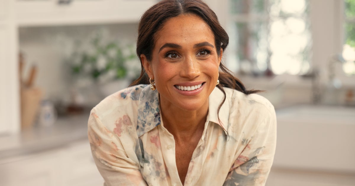 NextImg:The Reviews Of 'With Love, Meghan' Are Scathing. But They're Missing This Blatantly Obvious Point.