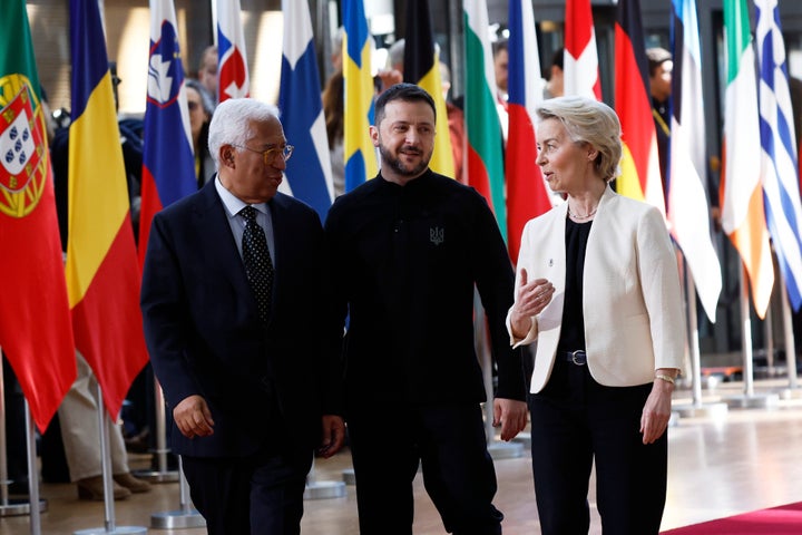 From left, European Council President Antonio Costa, Ukraine's President Volodymyr Zelenskyy and European Commission President Ursula von der Leyen arrive for an EU Summit at the European Council building in Brussels, Thursday, March 6, 2025. (AP Photo/Omar Havana)