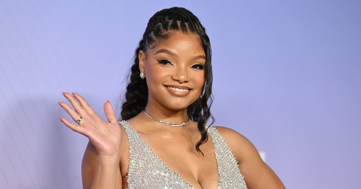 NextImg:Halle Bailey's Son Has The Most Adorable Reaction To Mom's Role In 'The Little Mermaid'