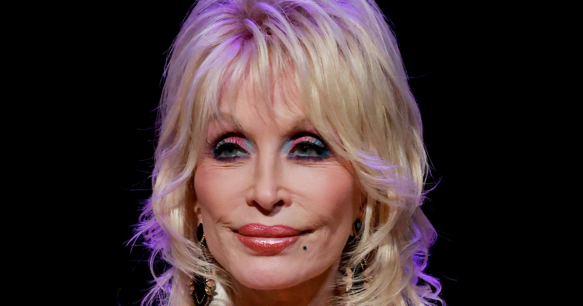 Dolly Parton Says She's Putting 'A Few Things' On Pause After Husband's Death