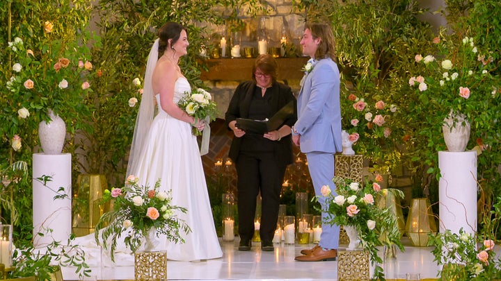 Monica Danus and Joey Leveille in Episode 813 of "Love Is Blind."