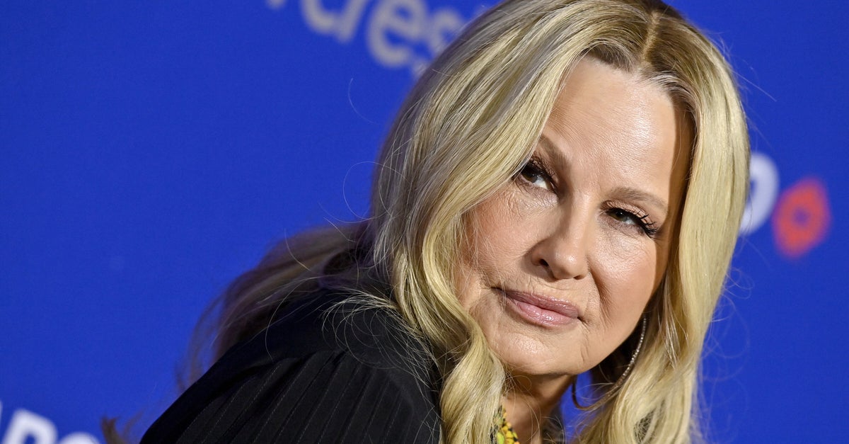 NextImg:Jennifer Coolidge Says She Went To Great Lengths To Purchase Beer In High School
