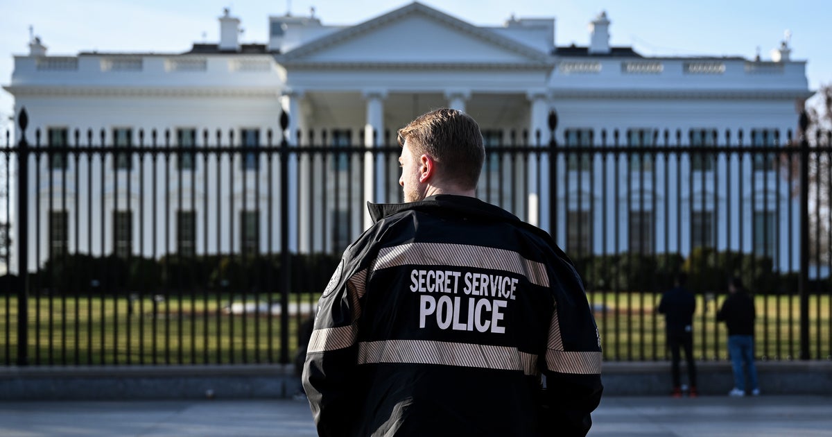 Secret Service Shoots Armed Man In Confrontation Near White House