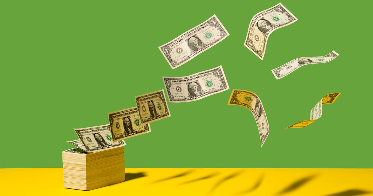 NextImg:7 Useful Pieces Of Money Advice From People Who Started Their Own Business